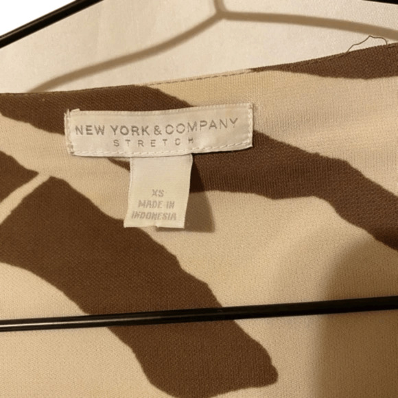 New York & Company Size XS Womens Dress Brown Beige Wrap Knee Length - Picture 3 of 7